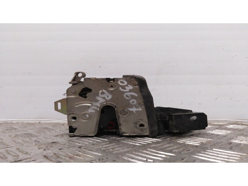 Recambio de cerradura puerta trasera izquierda para bmw serie 5 berlina (e39)    |   0.95 - 0.03 | 1995 - 2003 referencia OEM IA