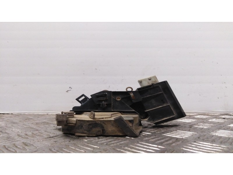 Recambio de cerradura puerta trasera izquierda para bmw serie 5 berlina (e39)    |   0.95 - 0.03 | 1995 - 2003 referencia OEM IA