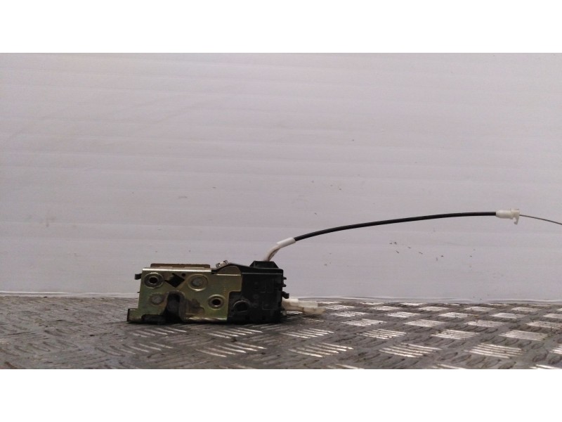 Recambio de cerradura puerta delantera derecha para peugeot 407 st confort   |   05.04 - 12.07 | 2004 - 2007 | 136 cv / 100 kw r