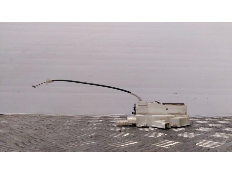 Recambio de cerradura puerta delantera derecha para peugeot 407 st confort   |   05.04 - 12.07 | 2004 - 2007 | 136 cv / 100 kw r