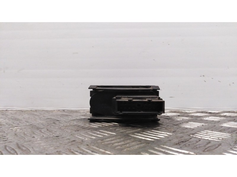 Recambio de mando luces para ford focus berlina  (cap)    |   0.04 - 0.07 | 2004 - 2007 referencia OEM IAM 4M5T13A024CA  