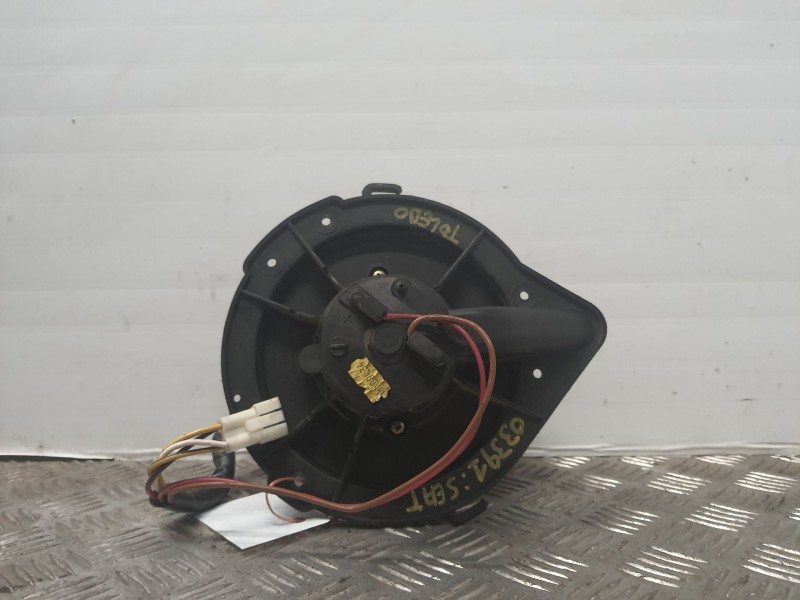 Recambio de ventilador calefaccion para seat toledo (1l)    |   0.91 - 0.99 | 1991 - 1999 referencia OEM IAM H14847037F H1482990