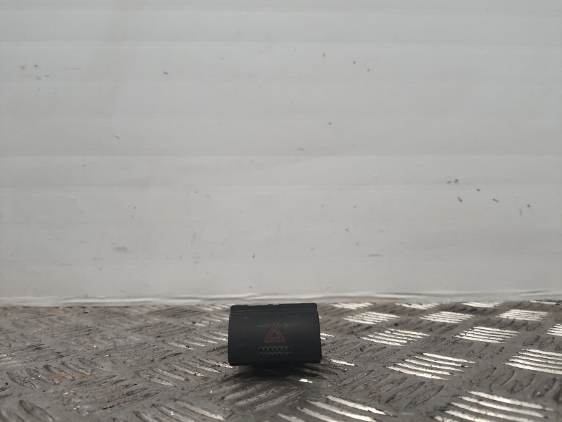 Recambio de warning para toyota avensis berlina (t 22) 2.0 turbodiesel cat   |   0.97 - ... | 1997 | 110 cv / 81 kw referencia O