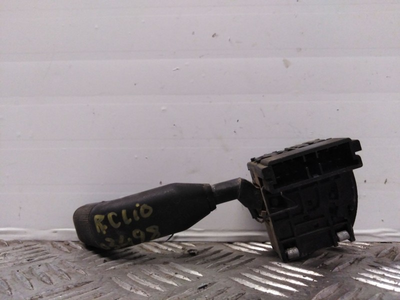 Recambio de mando limpia para renault clio i fase i+ii  (b/c57)    |   0.91 - 0.98 | 1991 - 1998 referencia OEM IAM   