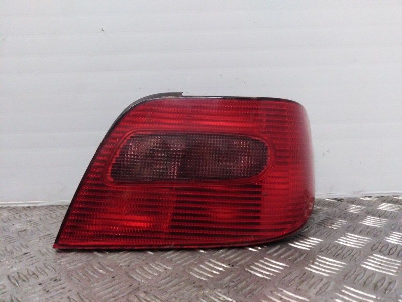 Recambio de piloto trasero derecho para citroen xsara berlina 1.9 d sx   |   12.97 - 12.04 | 1997 - 2004 | 69 cv / 51 kw referen