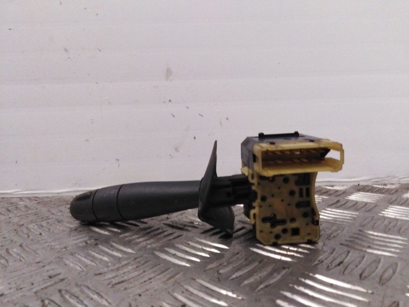 Recambio de mando limpia para renault megane i berlina hatchback (ba0) 1.4   |   0.95 - 0.99 | 1995 - 1999 | 75 cv / 55 kw refer