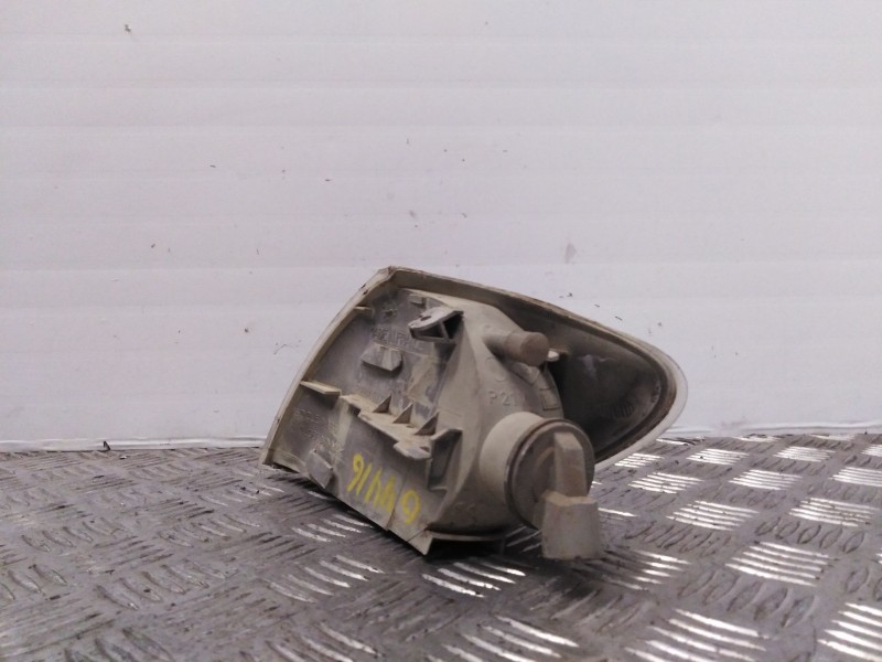 Recambio de piloto delantero derecho para renault megane i berlina hatchback (ba0) 1.4   |   0.95 - 0.99 | 1995 - 1999 | 75 cv /