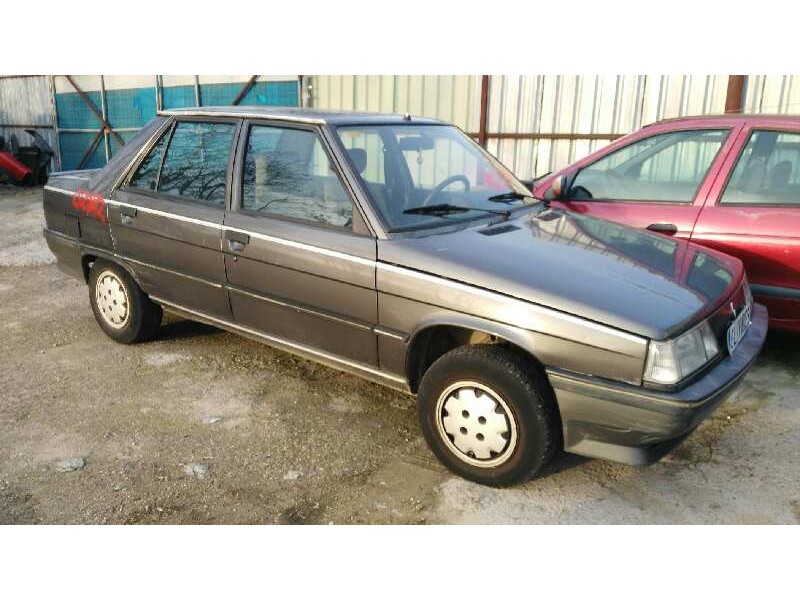 renault 9 tse   |   11.81 - ... | 1981 | 72 cv / 53 kw del año 1981