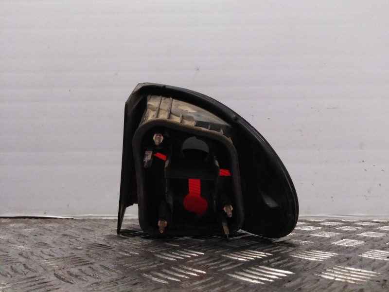 Recambio de piloto trasero izquierdo para renault megane i berlina hatchback (ba0) 1.6   |   0.95 - ... | 1995 | 90 cv / 66 kw r