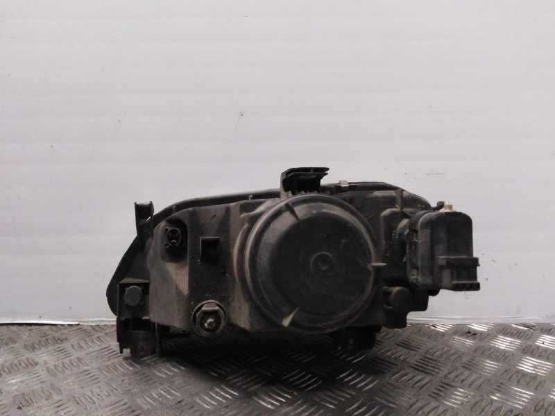 Recambio de faro derecho para renault megane i berlina hatchback (ba0) 1.6   |   0.95 - ... | 1995 | 90 cv / 66 kw referencia OE