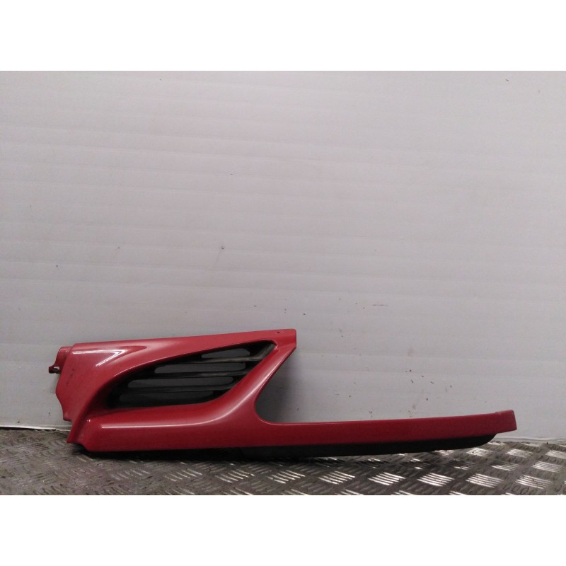 Recambio de rejilla delantera para renault megane i berlina hatchback (ba0) 1.6   |   0.95 - ... | 1995 | 90 cv / 66 kw referenc