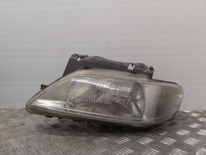 Recambio de faro izquierdo para citroen xsara berlina    |   0.97 - 0.05 | 1997 - 2005 referencia OEM IAM   