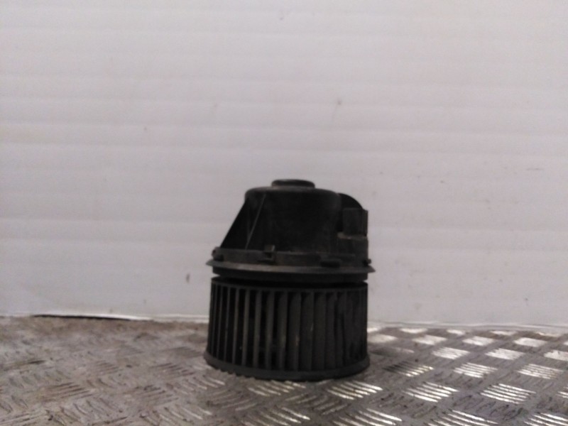 Recambio de ventilador calefaccion para ford focus c-max (cap)    |   0.03 - 0.07 | 2003 - 2007 referencia OEM IAM 3M5H18456AD  