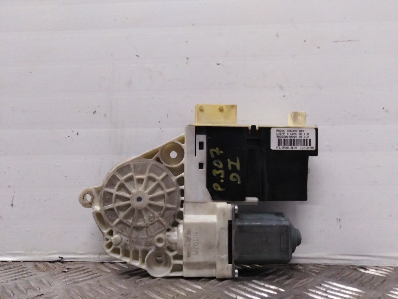 Recambio de motor elevalunas delantero izquierdo para peugeot 307 (s1)    |   ... | 0 - 2005 referencia OEM IAM 996385103 555620