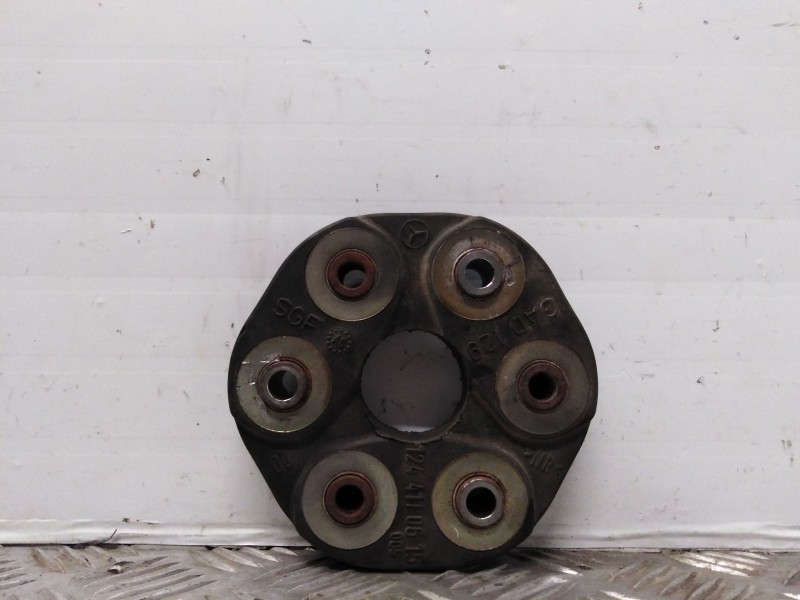 Recambio de flector cardan para mercedes clase clk clk 200 avantgarde referencia OEM IAM s118107007d  