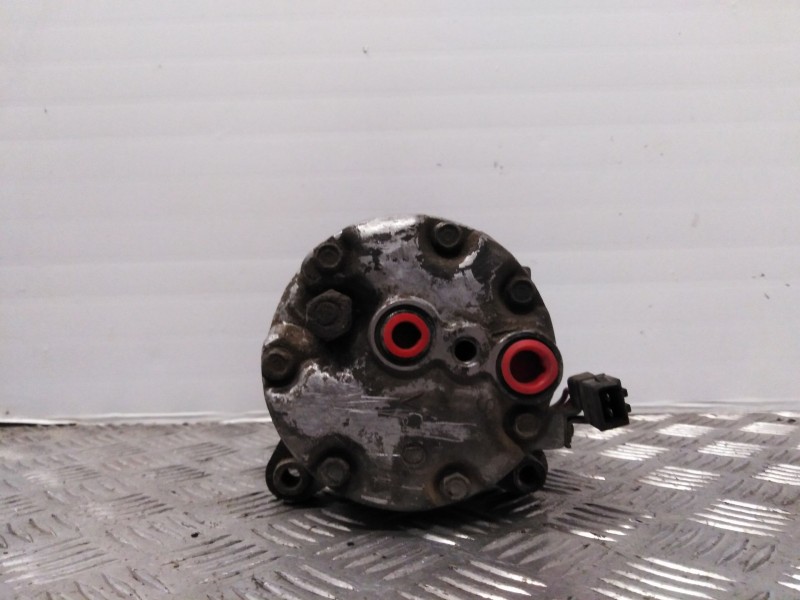 Recambio de compresor aire acondicionado para volkswagen vento (1h2) referencia OEM IAM 1H0820803D   Recambio de compresor aire acondicionado para volkswagen vento (1h2) referencia OEM IAM 1H0820803D