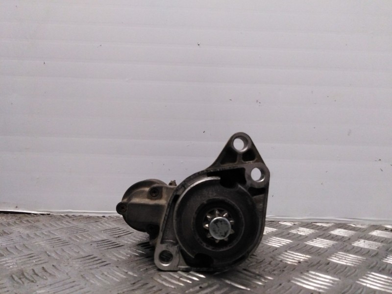 Recambio de motor arranque para volkswagen vento (1h2) referencia OEM IAM 020911023P 001125005 