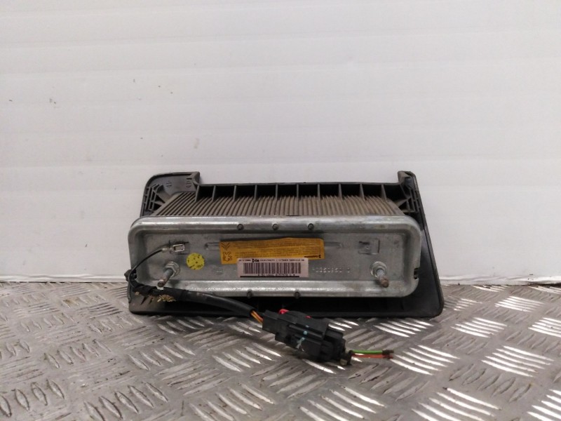 Recambio de airbag delantero izquierdo inferior para citroen c5 berlina collection referencia OEM IAM 9650141200  