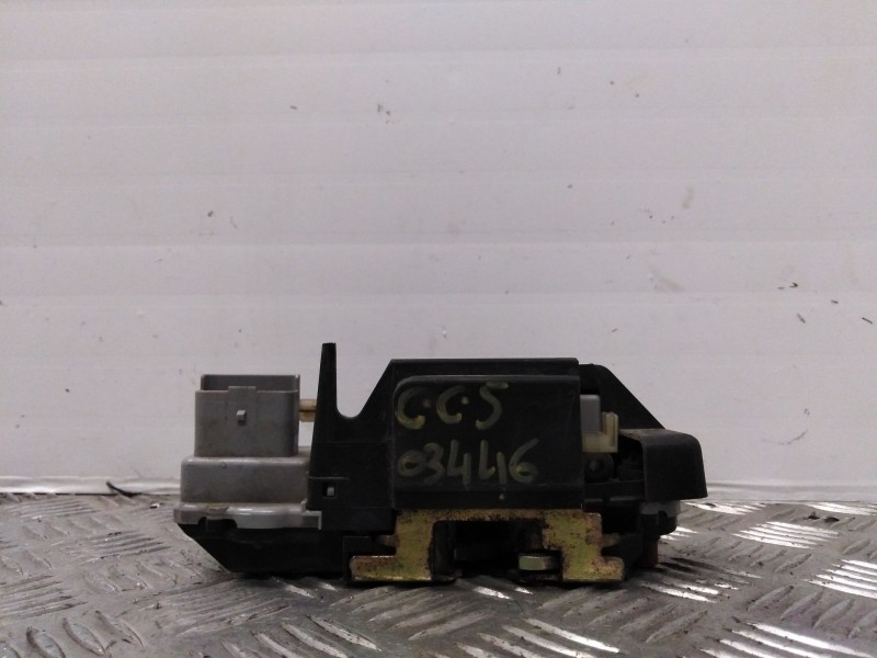 Recambio de cerradura puerta trasera izquierda para citroen c5 berlina collection referencia OEM IAM 913784  