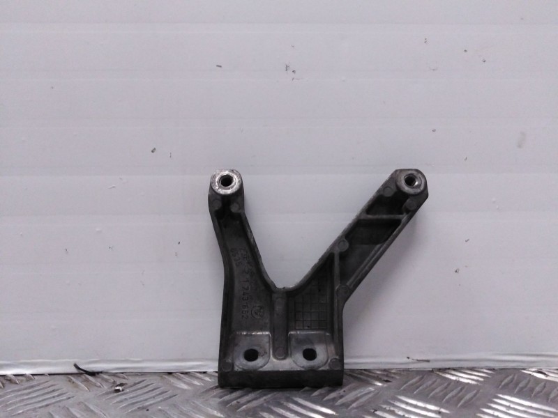 Recambio de soporte motor para bmw serie 3 berlina (e46) 316i referencia OEM IAM 1743662  
