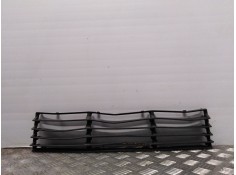 Recambio de rejilla paragolpes central para volkswagen passat berlina (3b3) referencia OEM IAM 3B0853677E  