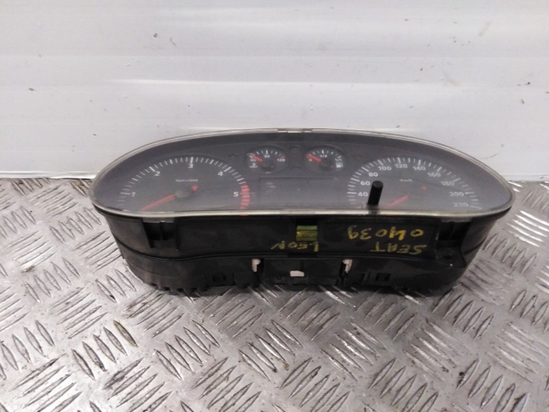 Recambio de cuadro instrumentos para seat leon (1m1) 1.9 tdi referencia OEM IAM 110080012004 W01M0920800C 
