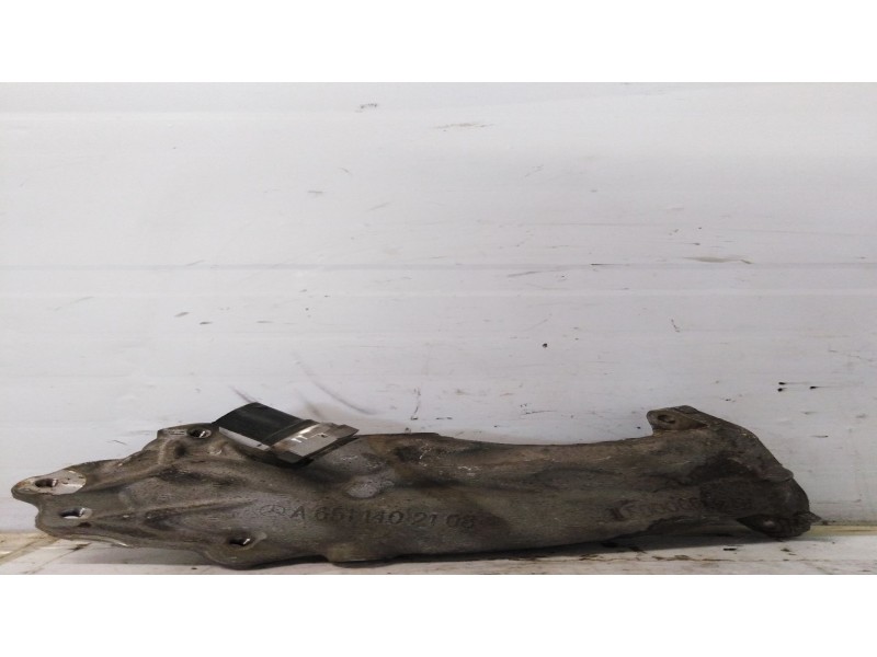 Recambio de tubo egr para mercedes vito kasten (639) 2.1 cdi referencia OEM IAM A6511402108  