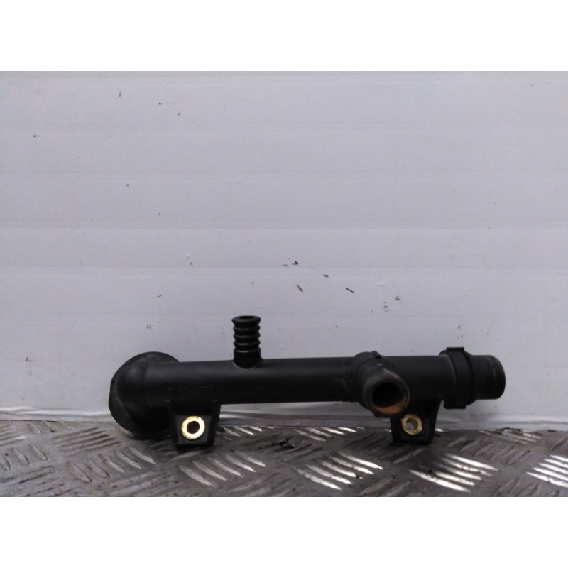 Recambio de tuberia refrigeracion para bmw serie 3 berlina (e46) 316i referencia OEM IAM 266388624  