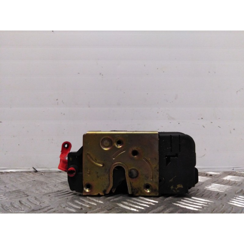 Recambio de cerradura puerta trasera izquierda para citroen xsara break referencia OEM IAM   