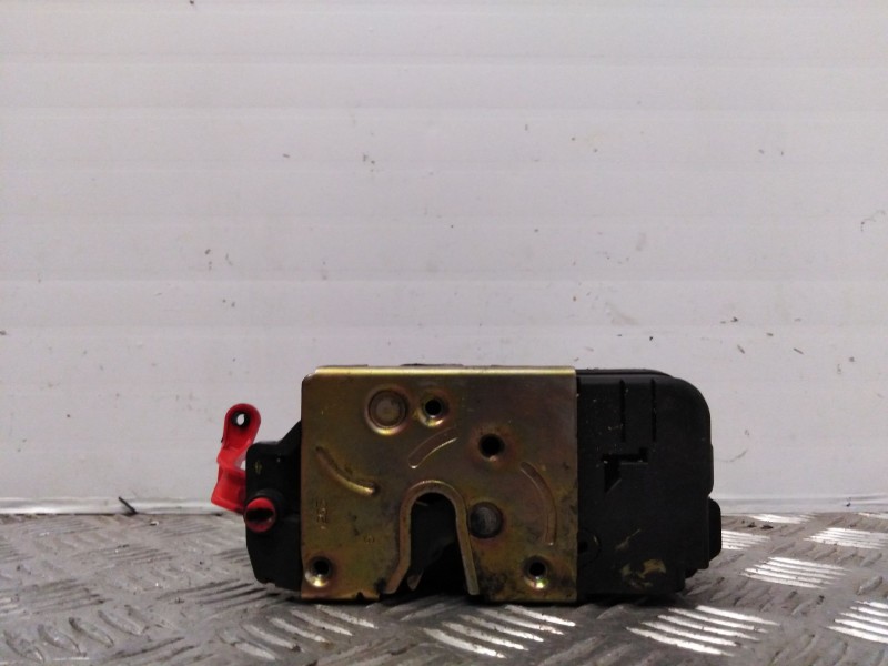 Recambio de cerradura puerta trasera izquierda para citroen xsara break referencia OEM IAM   