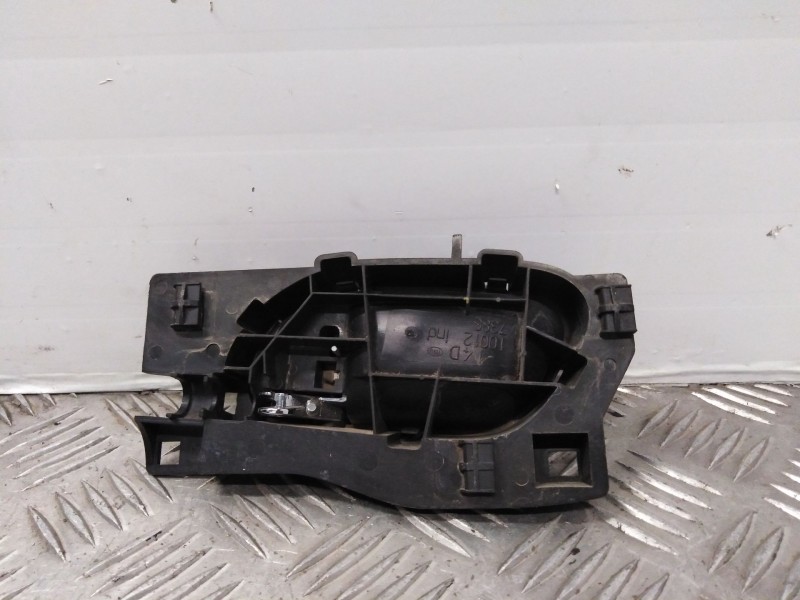 Recambio de maneta interior delantera derecha para peugeot 407 referencia OEM IAM   