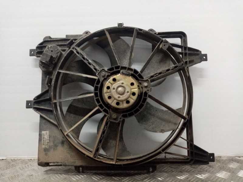 Recambio de electroventilador para renault clio ii fase ii (b/cb0) expression referencia OEM IAM 7700428659J  