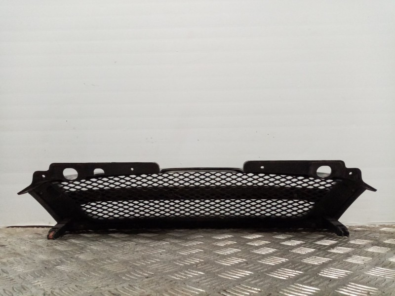 Recambio de rejilla delantera para daewoo tacuma 1.6 cat referencia OEM IAM   