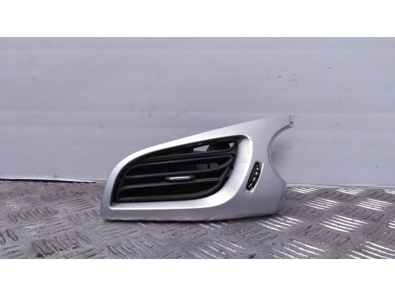Recambio de rejilla aireadora izquierda para citroen c3 business referencia OEM IAM 96857498ZD 9685312677 