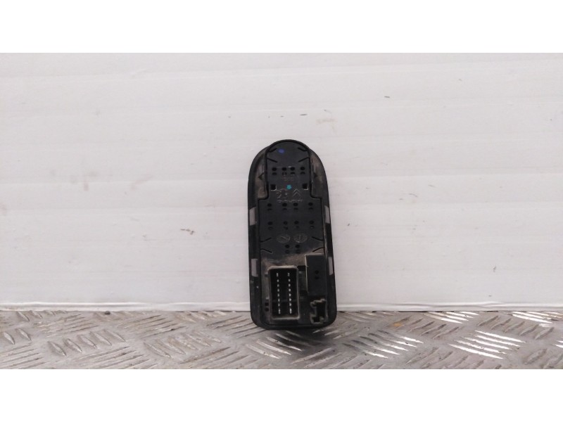 Recambio de mando elevalunas delantero izquierdo para citroen c3 business referencia OEM IAM 96637530XT 529076433 28232429