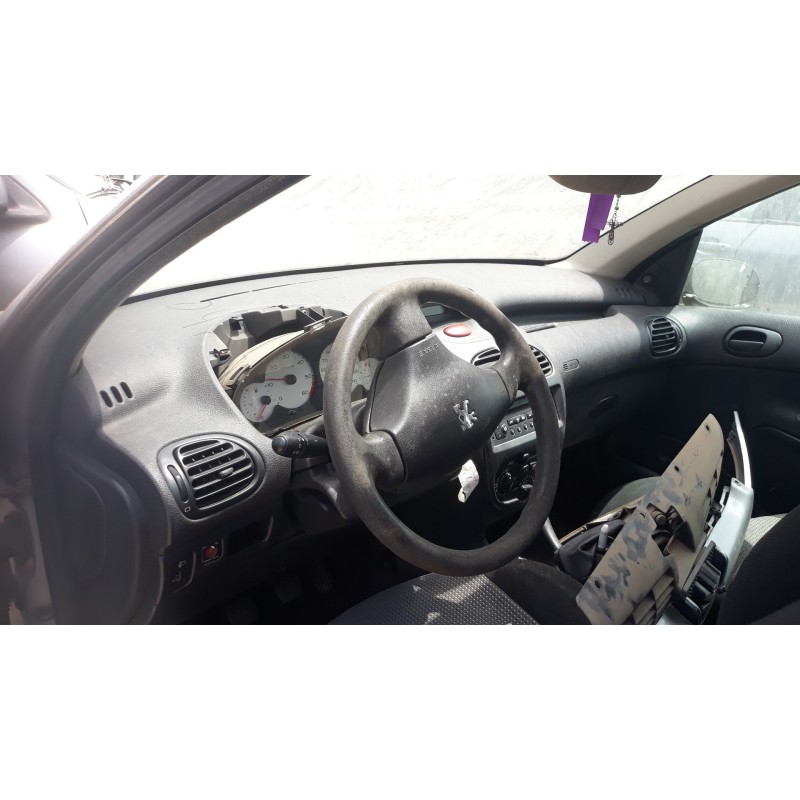 peugeot 206 berlina 1.4 hdi   |   0.98 - ... | 1998 | 68 cv / 50 kw del año 1998