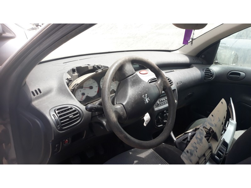 peugeot 206 berlina 1.4 hdi   |   0.98 - ... | 1998 | 68 cv / 50 kw del año 1998