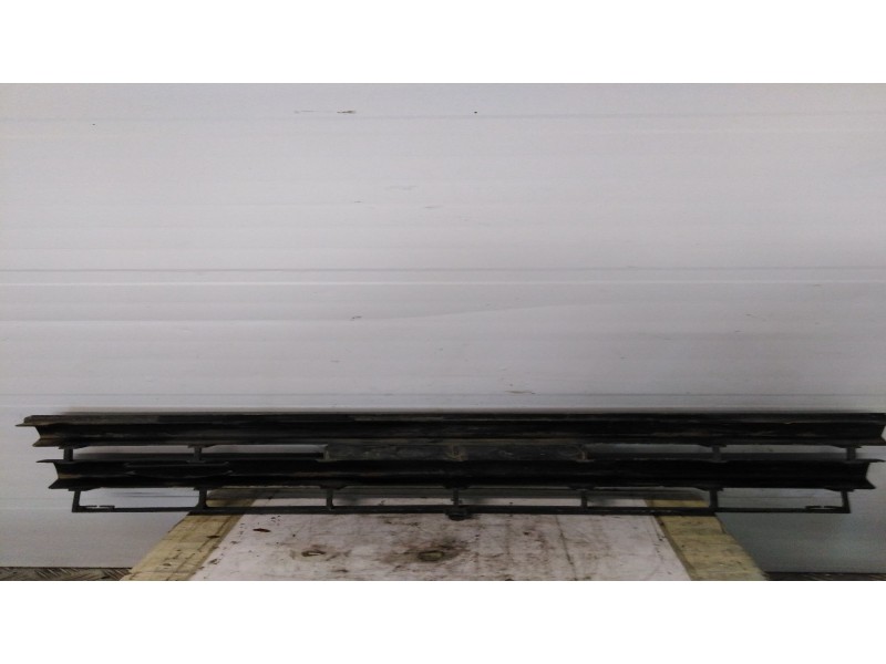 Recambio de rejilla delantera para land rover freelander (ln) 2.0 turbodiesel referencia OEM IAM   