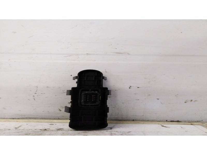 Recambio de mando elevalunas delantero derecho para peugeot 207 referencia OEM IAM   