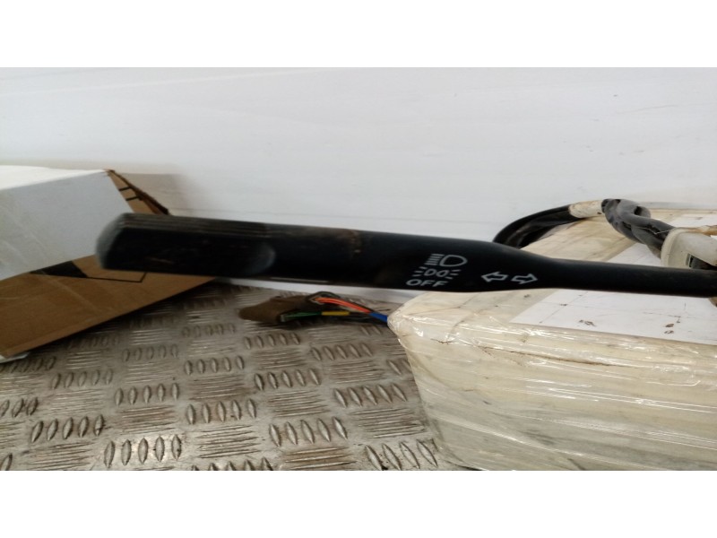 Recambio de mando luces para mitsubishi galloper (hyundai) 2.5 turbodiesel referencia OEM IAM   
