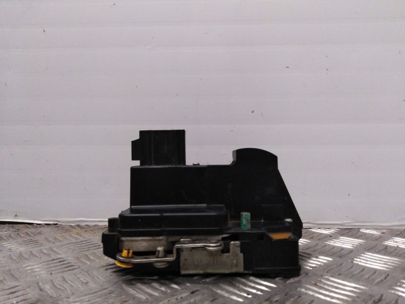 Recambio de cerradura puerta trasera izquierda para ford fiesta (cbk) trend referencia OEM IAM   