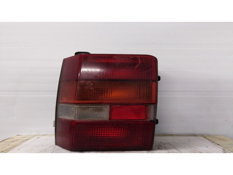 Recambio de piloto trasero izquierdo para toyota modelo f (´83) referencia OEM IAM   