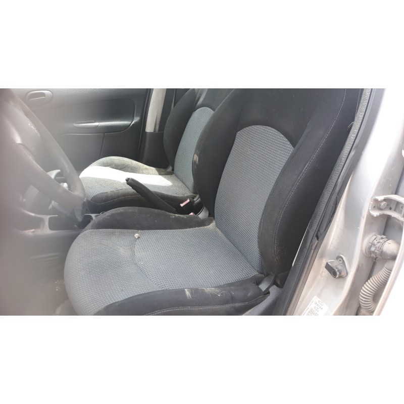 peugeot 206 berlina 1.4 hdi   |   0.98 - ... | 1998 | 68 cv / 50 kw del año 1998