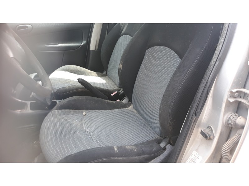 peugeot 206 berlina 1.4 hdi   |   0.98 - ... | 1998 | 68 cv / 50 kw del año 1998