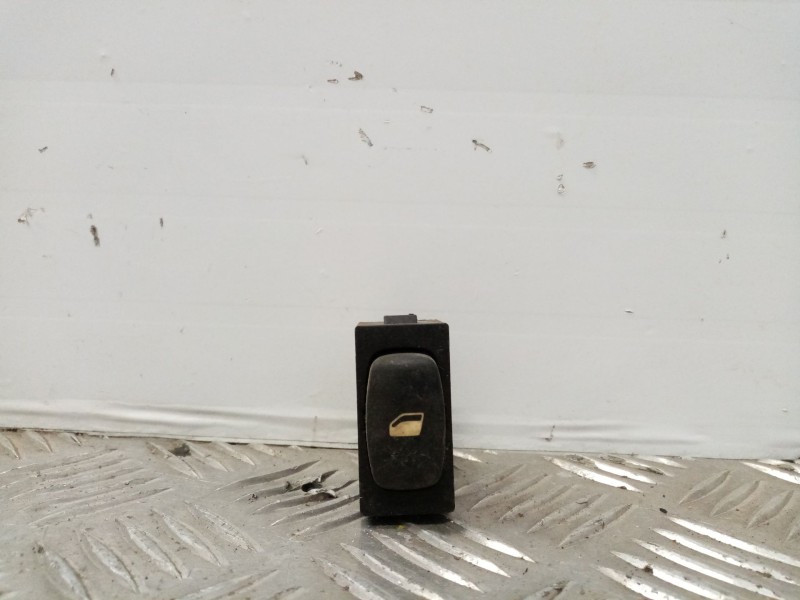 Recambio de mando elevalunas trasero derecho para peugeot 407 referencia OEM IAM 96360166XT  