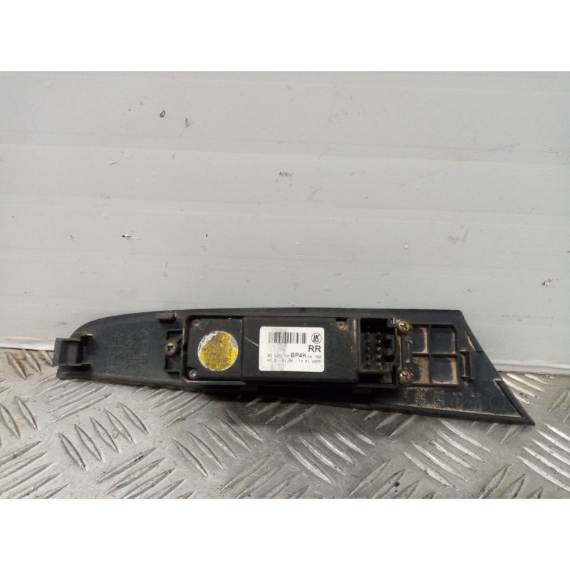 Recambio de mando elevalunas trasero derecho para mazda 3 berlina (bk) referencia OEM IAM 03123120   Recambio de mando elevalunas trasero derecho para mazda 3 berlina (bk) referencia OEM IAM 03123120