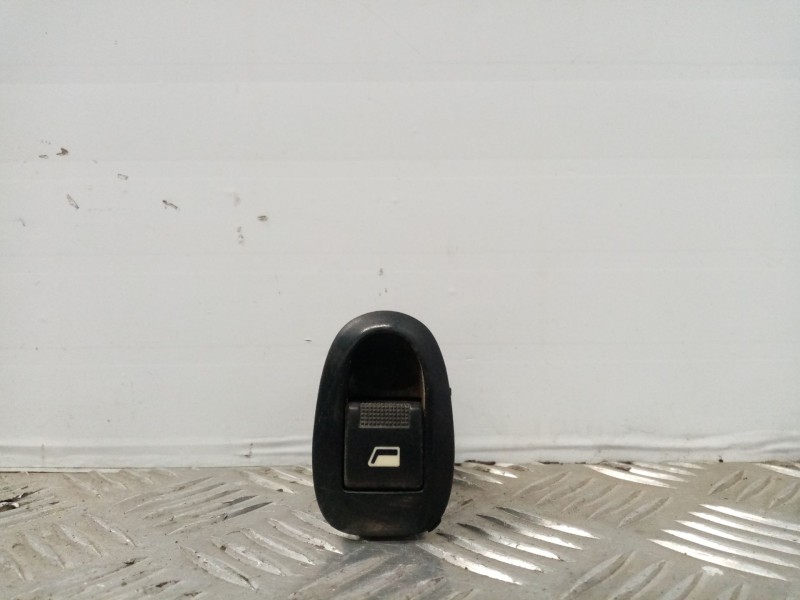 Recambio de mando elevalunas trasero derecho para peugeot 406 berlina (s1/s2) 2.0 hdi referencia OEM IAM   