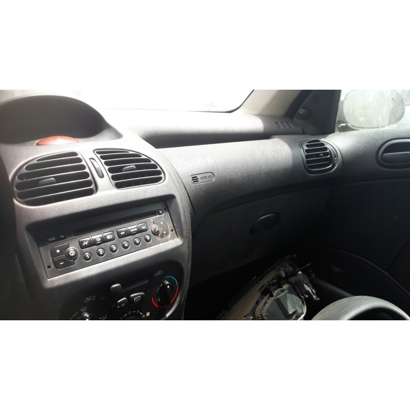 peugeot 206 berlina 1.4 hdi   |   0.98 - ... | 1998 | 68 cv / 50 kw del año 1998