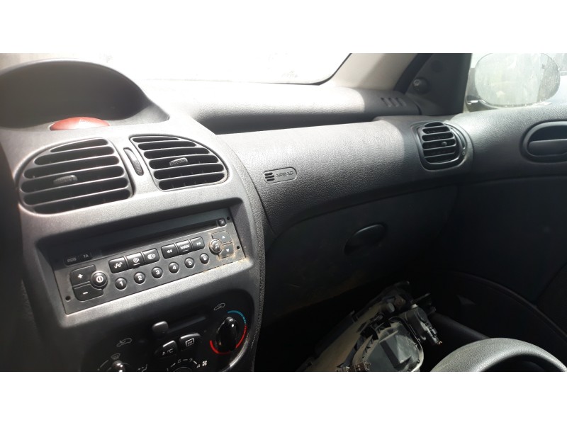 peugeot 206 berlina 1.4 hdi   |   0.98 - ... | 1998 | 68 cv / 50 kw del año 1998