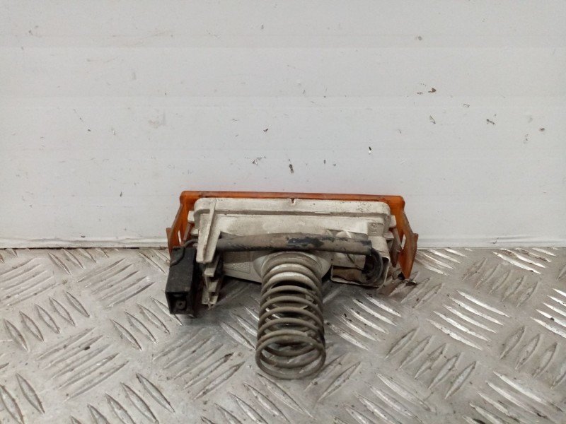 Recambio de piloto delantero izquierdo para renault express referencia OEM IAM   